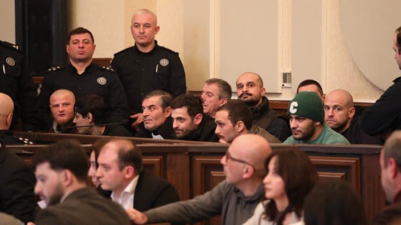 თბილისის საქალაქო სასამართლოში საპროტესტო აქციების დროს დაკავებული 11 პირის პროცესი მიმდინარეობს