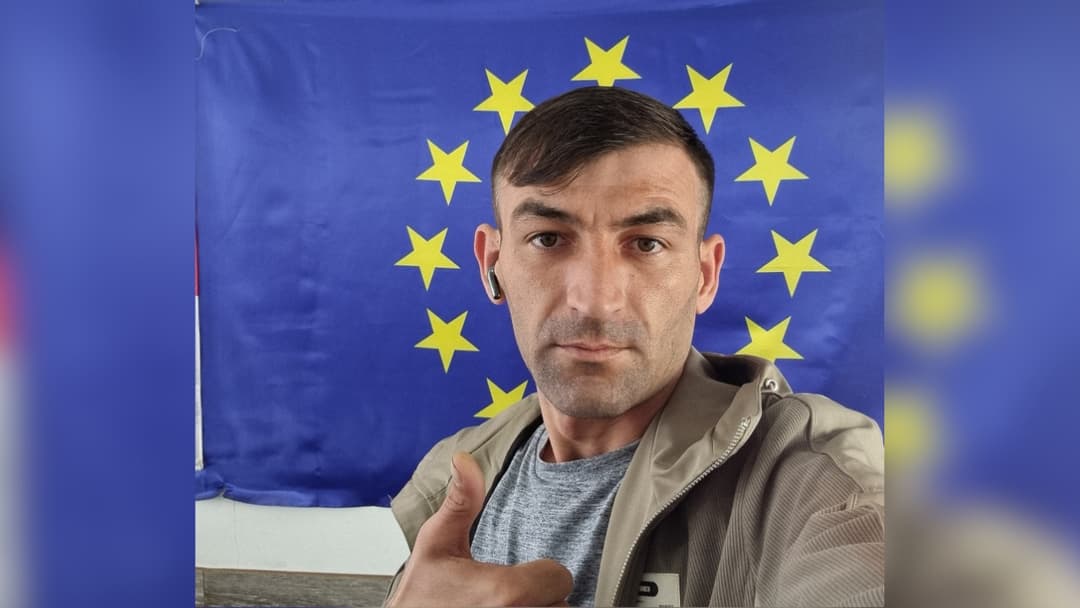 პარლამენტთან შიმშილობა კიდევ ერთმა აქტივისტმა დაიწყო