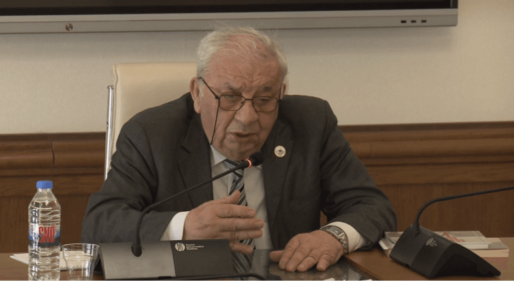 Frontnews image description