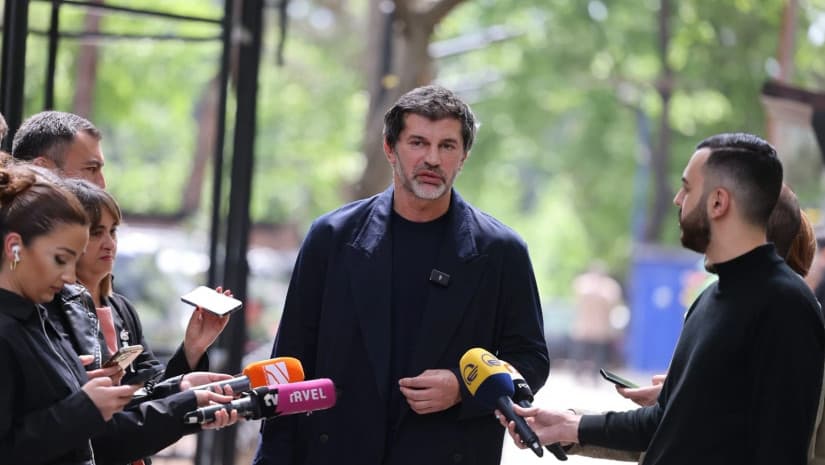 Frontnews image description