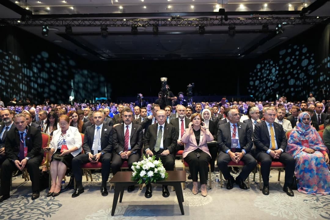 ალექსანდრე წულაძე სტამბოლში მიმდინარე "საგანმანათლებლო ტექნოლოგიების საერთაშორისო სამიტსა და გამოფენაში" მონაწილეობს