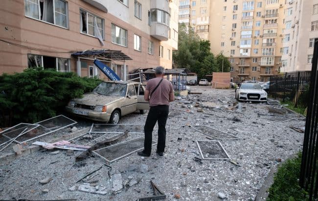4 დაღუპული, 20 დაშავებული, ნგრევა 6 რაიონში - კიევზე რუსული თავდასხმის შედეგები