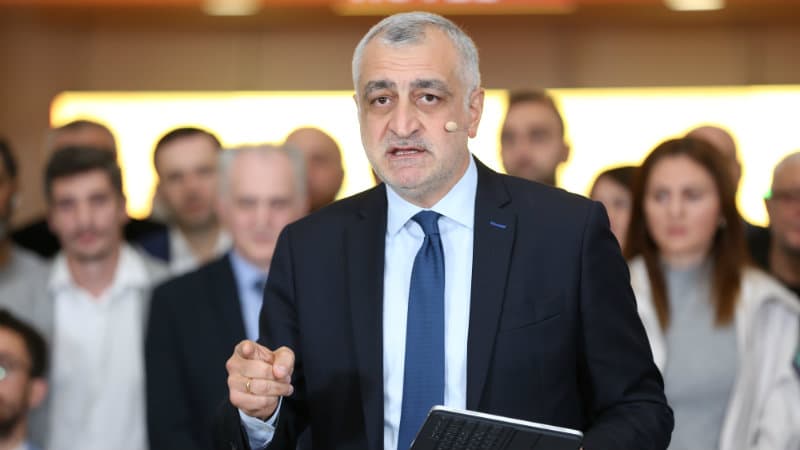 მამუკა ხაზარაძე - წულუკიანი რატომ არ მოიყვანეთ სასამართლოში? ადამიანი, რომელიც არაკანონიერი კომისიის თავმჯდომარეა