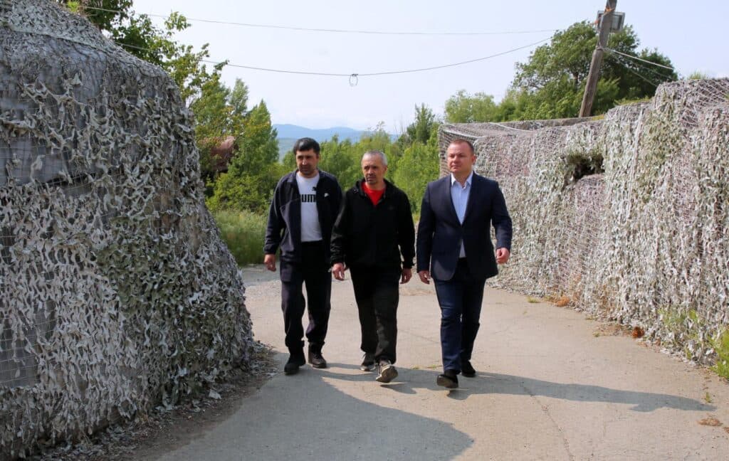 Frontnews image description