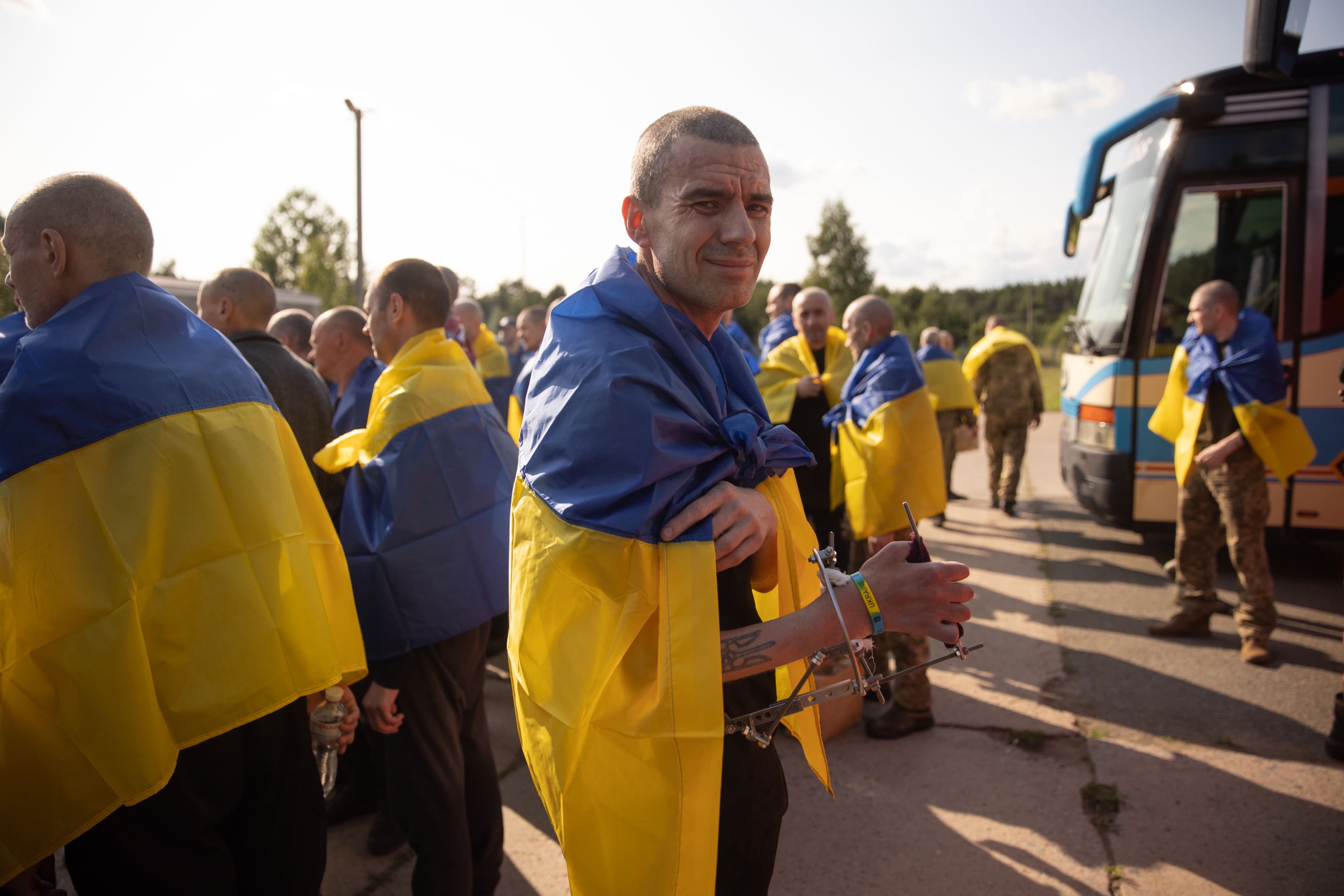 Frontnews image description