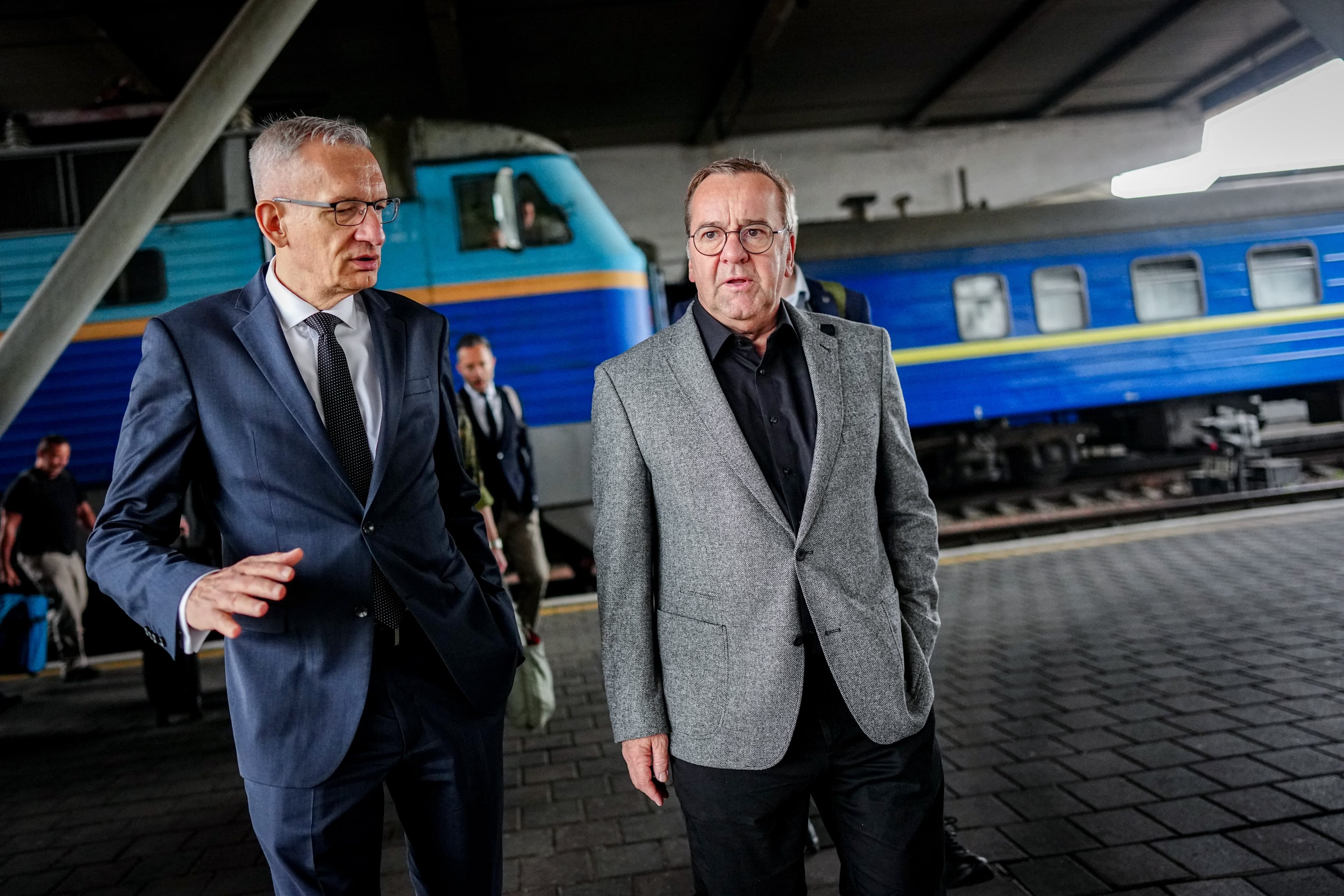 Frontnews image description