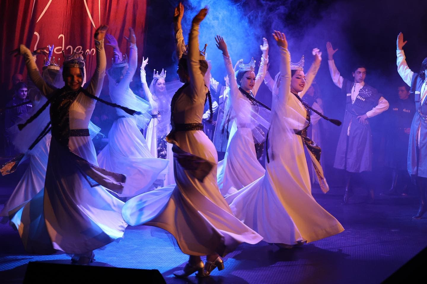 Frontnews image description