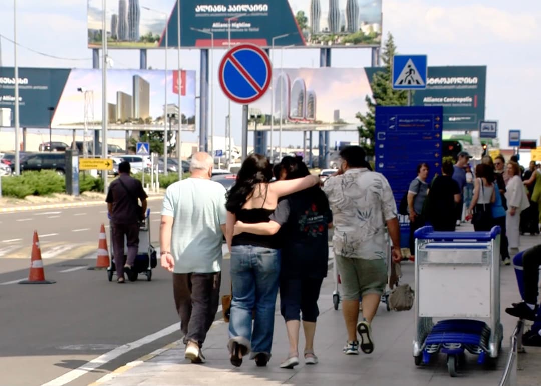 Georgians held at deportation facility in Israel return home 