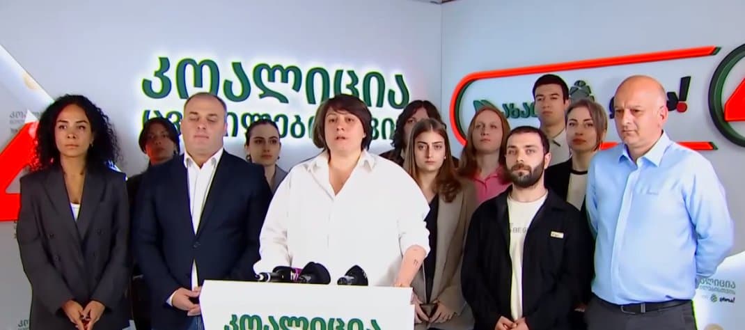 ელენე ხოშტარია - ვამაყობთ ჩვენი ლიდერებით, ვაგრძელებთ ბრძოლას, ვიბრძოლებთ ზუსტად იმ პრინციპებით, რის გამოც ზურა ჩაჯდა ციხეში 7 თვით