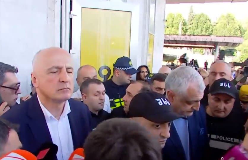 Opposition leaders Mamuka Khazaradze and Badri Japaridze detained following court ruling in Tbilisi