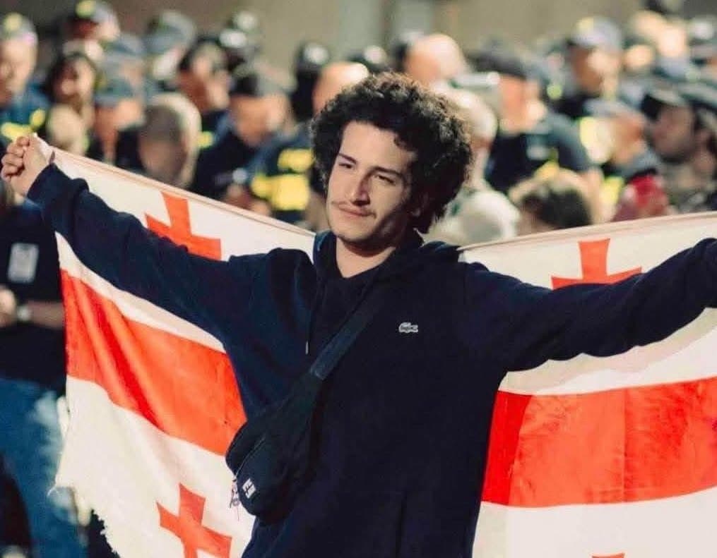 Frontnews image description