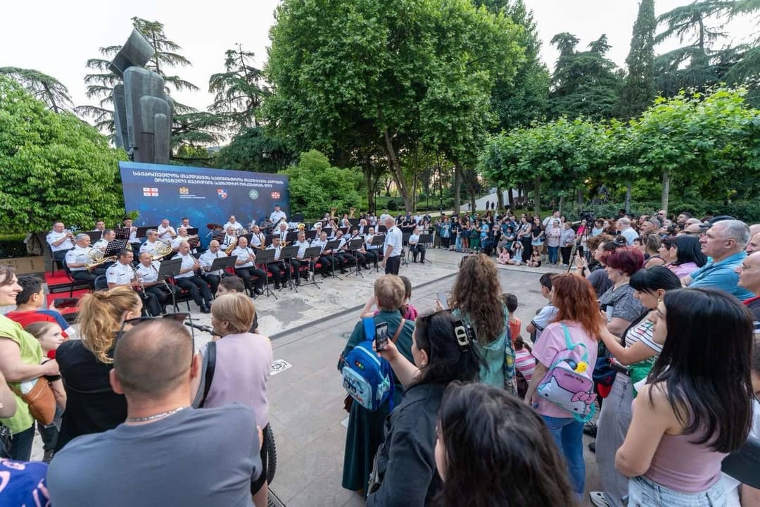 დედაენის ბაღში სამხედრო ორკესტრის საიუბილეო კონცერტი გაიმართა