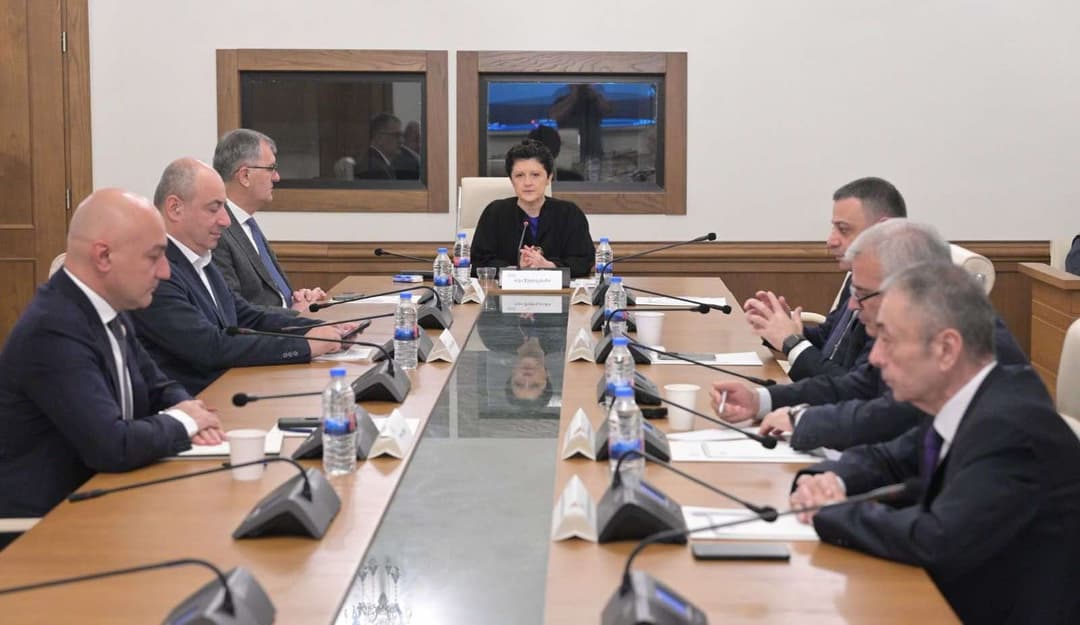 დროებითმა საგამოძიებო კომისიამ დღევანდელ სხდომაზე ექვსი პირი გამოჰკითხა