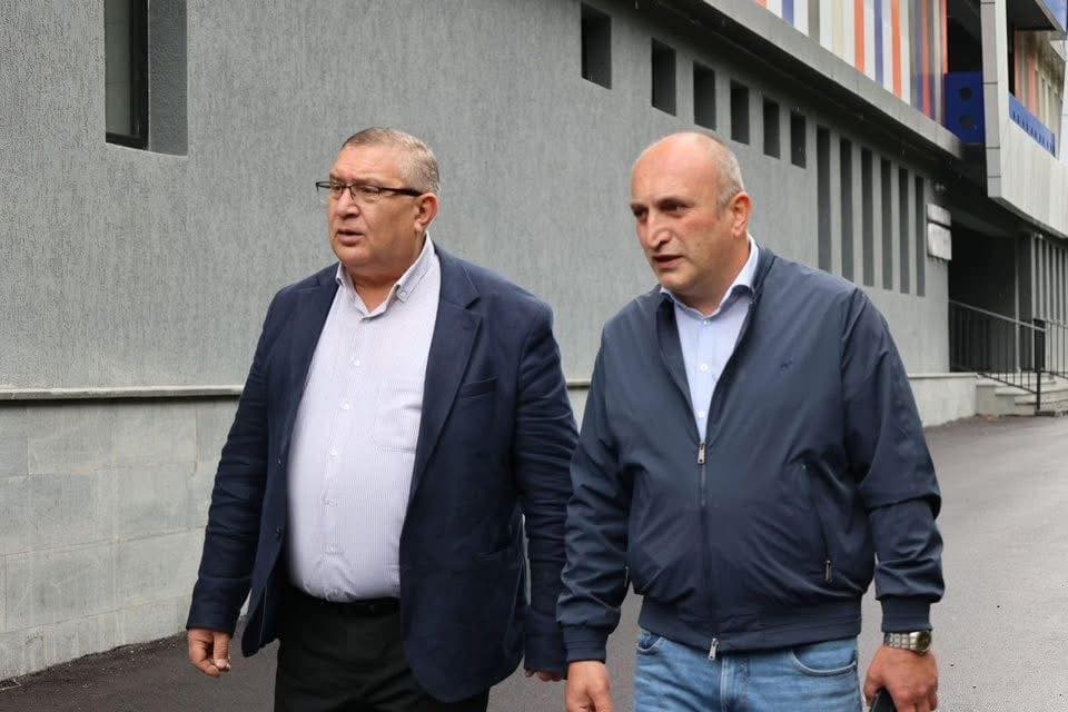 სამცხე-ჯავახეთის სახელმწიფო რწმუნებული ბორჯომის მუნიციპალიტეტის მერთან ერთად, ბორჯომში მიმდინარე და დასრულებულ ინფრასტრუქტურულ პროექტებს გაეცნო