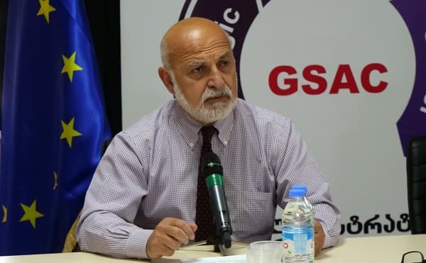 ვალერი ჩეჩელაშვილი - აზერბაიჯანსა და სომხეთში რუსეთის გავლენები მცირდება, ჩვენთან კი სამწუხაროდ, ძლიერდება