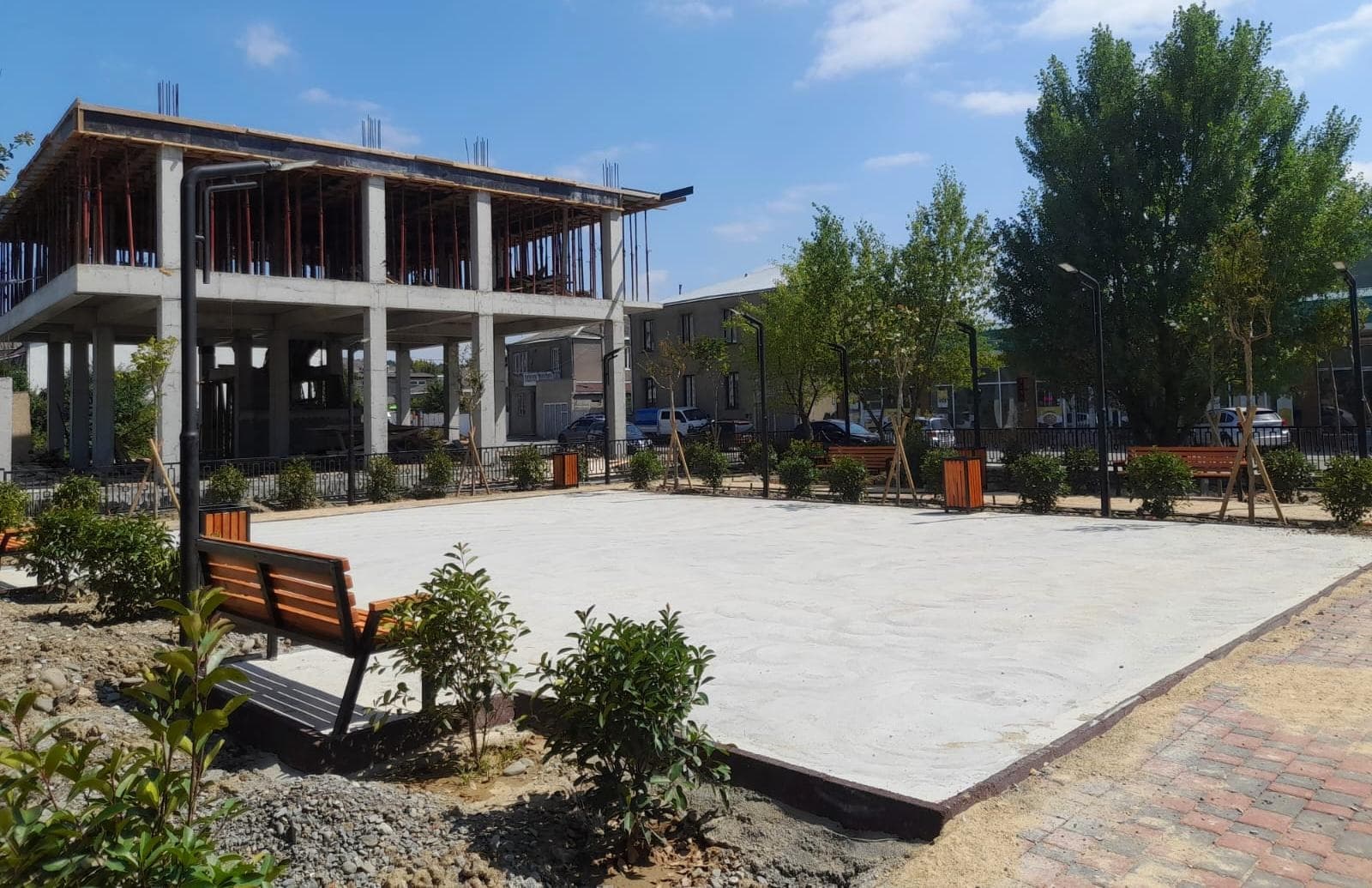 Frontnews image description