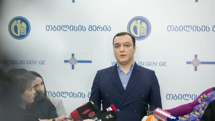 ირაკლი ბენდელიანი - სამი ოჯახი არის წინააღმდეგი კორპუსიდან გამოსვლაზე, მოვუწოდებ მოსახლეობას, პასუხისმგებლობით მიუდგნენ ასეთ საკითხებს