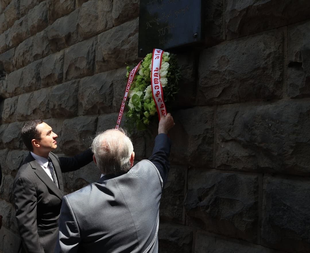 გიორგი ჯინჭარაძემ ვოვა ვეკუას ხსოვნას პატივი მიაგო