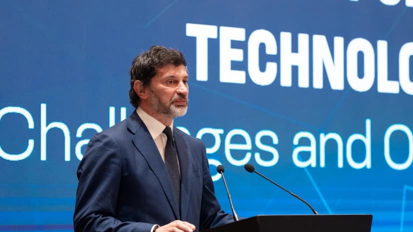 კახა კალაძე - დიდი  ბრიტანეთის საელჩოს დღემდე არ გამოუქვეყნებია სია, თუ რა ორგანიზაციებს აფინანსებდნენ საქართველოში ბოლო წლებში, თუ კეთილსინდისიერები არიან, რა პრობლემაა, რომ გაასაჯაროონ