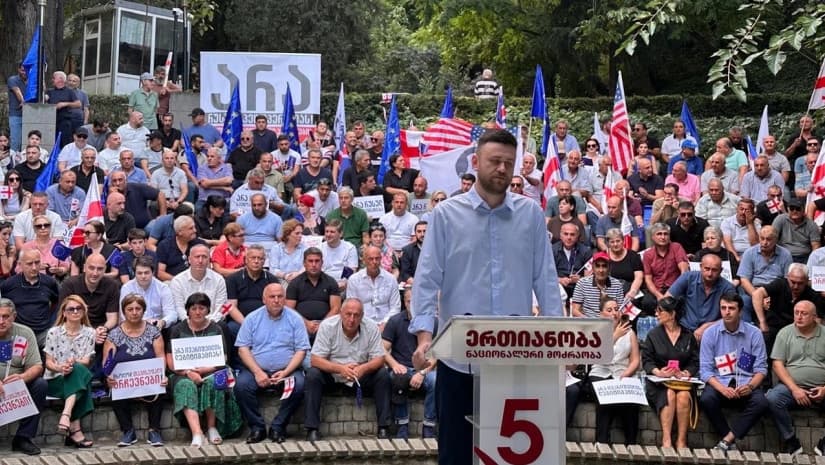 ლაშა კომახიძე - “ნაციონალური მოძრაობა” 4 ოქტომბრის რუსულ სპეცოპერაციაში მონაწილეობას არ აპირებს და აგრძელებს ბრძოლას 2003 წლის იდეალებისთვის