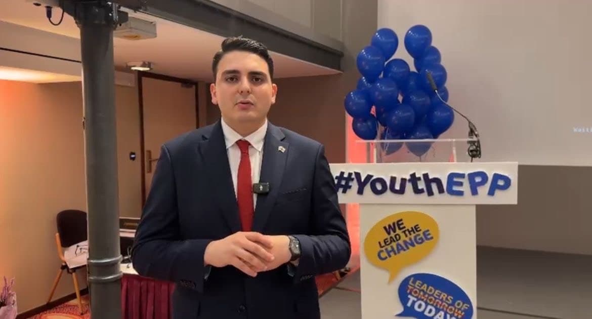 Frontnews image description