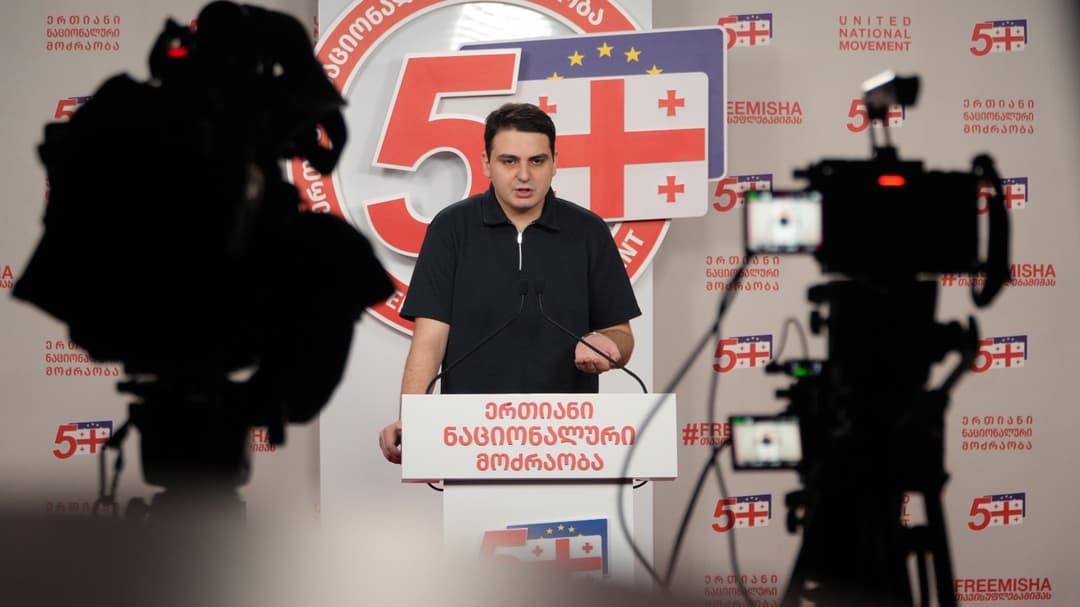 ლევან სანიკიძე - არავითარი კავშირი შალვა პაპუაშვილს, რომელიც შირაქის ველზეა გაჭრილი, არ აქვს ტულსი გაბარდთან