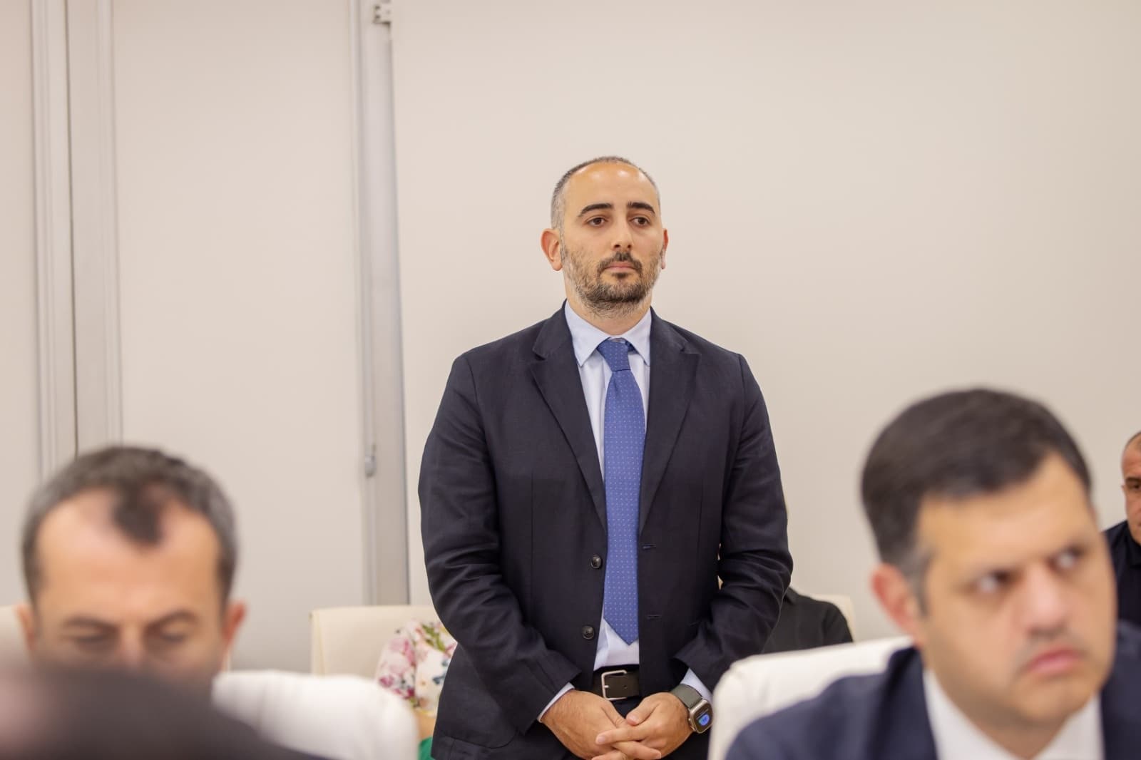 Frontnews image description