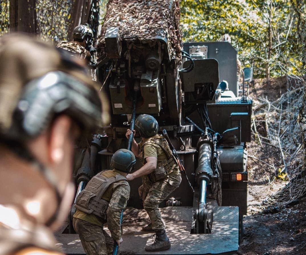 უკრაინის გენშტაბი - რუსებმა ერთ დღეში ფრონტზე 30 საარტილერიო სისტემა და 900-მდე ჯარისკაცი დაკარგეს