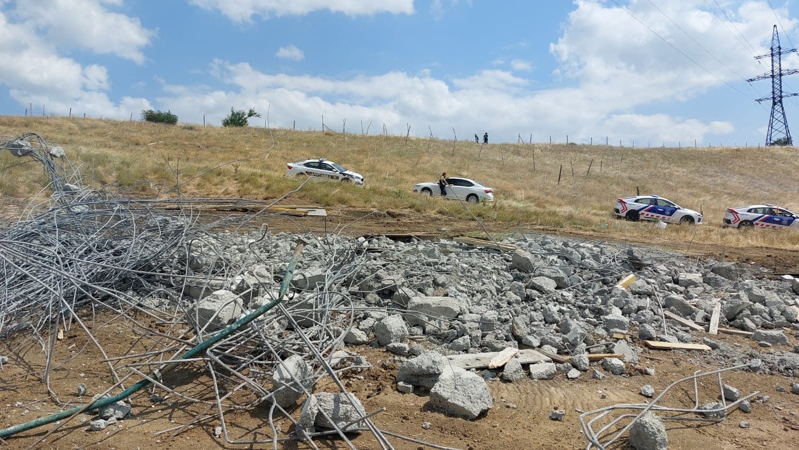 Frontnews image description