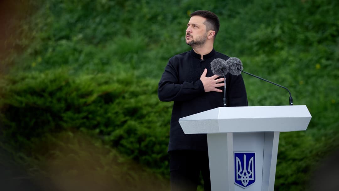 Zelenskyy says Ukraine will not give its land to occupier