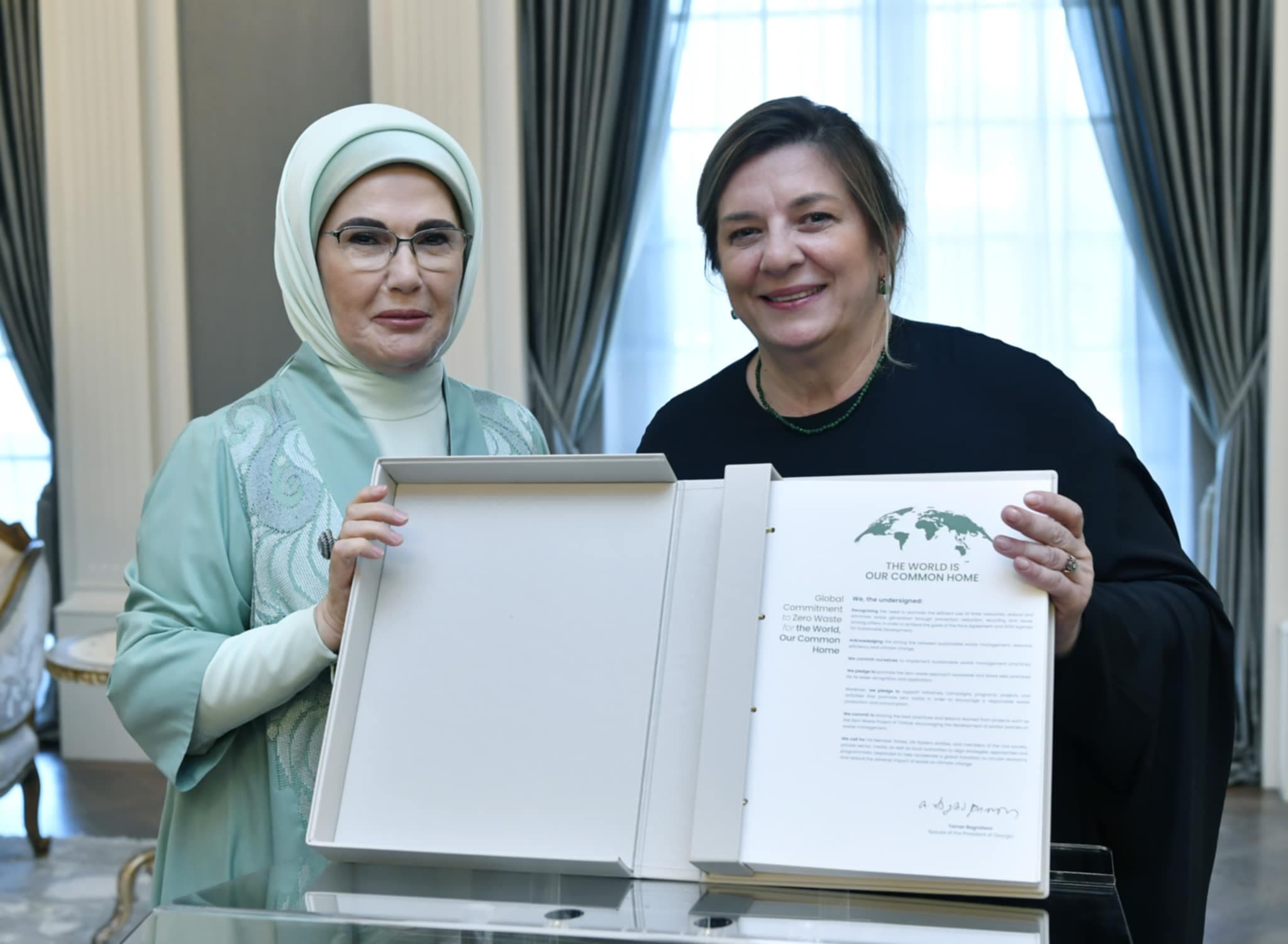 Frontnews image description