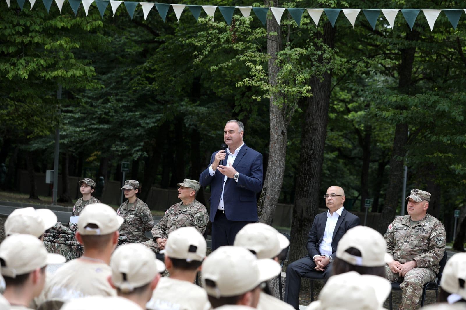 Frontnews image description