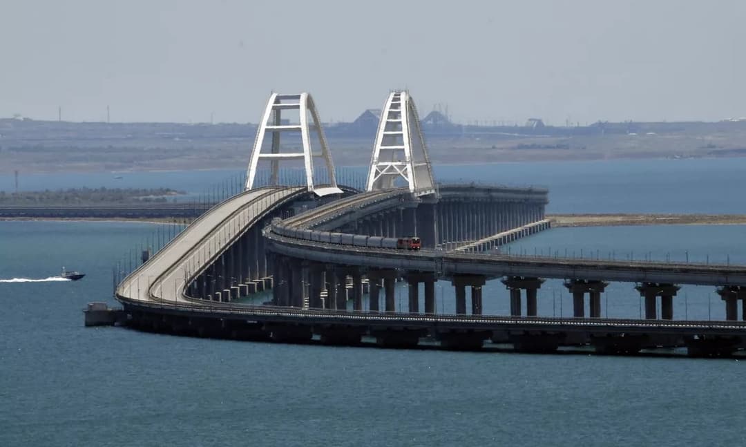 რუსეთი ამტკიცებს, რომ უკრაინა ყირიმის ხიდზე ტერორისტულ თავდასხმას ამზადებდა, ასაფეთქებელი მოწყობილობა კი საქართველოს გავლით შეიტანეს