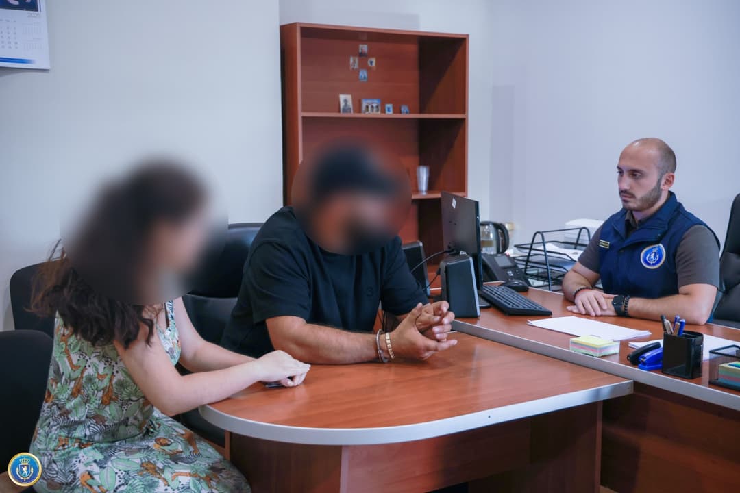 Man arrested in Georgia over sale of fake driving licence