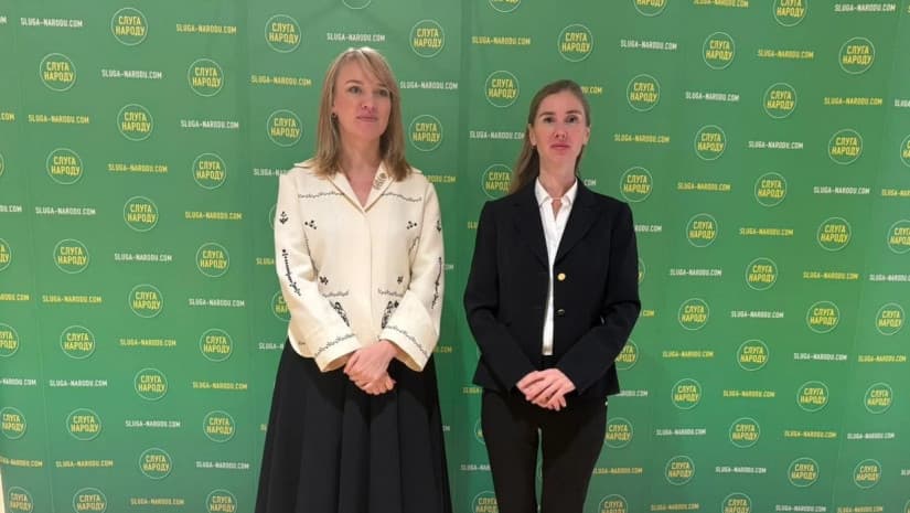 თინა ბოკუჩავა და “ნაციონალური მოძრაობის” ლიდერები ზელენსკის მმართველი პარტიის თავმჯდომარეს შეხვდნენ