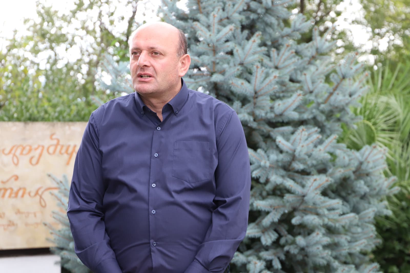 <p style="text-align: justify">სოხუმის დაცემის 32 წლისთავთან დაკავშირებით, თერჯოლის მუნიციპალიტეტის მერმა მანუჩარ რობაქიძემ, ვეტერანთა კავშირის თავმჯდომარე გიორგი ლილუაშვილთან ერთად, აფხაზეთის ომში დაღუპულ გმირთა მემორიალი გვირგვინით შეამკო და მათ ხსოვნას პატივი მიაგო.</p><p style="text-align: justify">სამშობლოსათვის დაღუპული გმირების სულის მოსახსენებელი პანაშვიდი არქიმანდრიტმა ქრისტეფორე ცერცვაძემ გადაიხადა.</p><p style="text-align: justify">სოხუმის დაცემის დღესთან დაკავშირებით და აფხაზეთის ომში დაღუპულთა ხსოვნის პატივის მიგების მიზნით, ქვეყნის ყველა ადმინისტრაციულ შენობაზე დაშვებულია სახელმწიფო დროშები.</p>