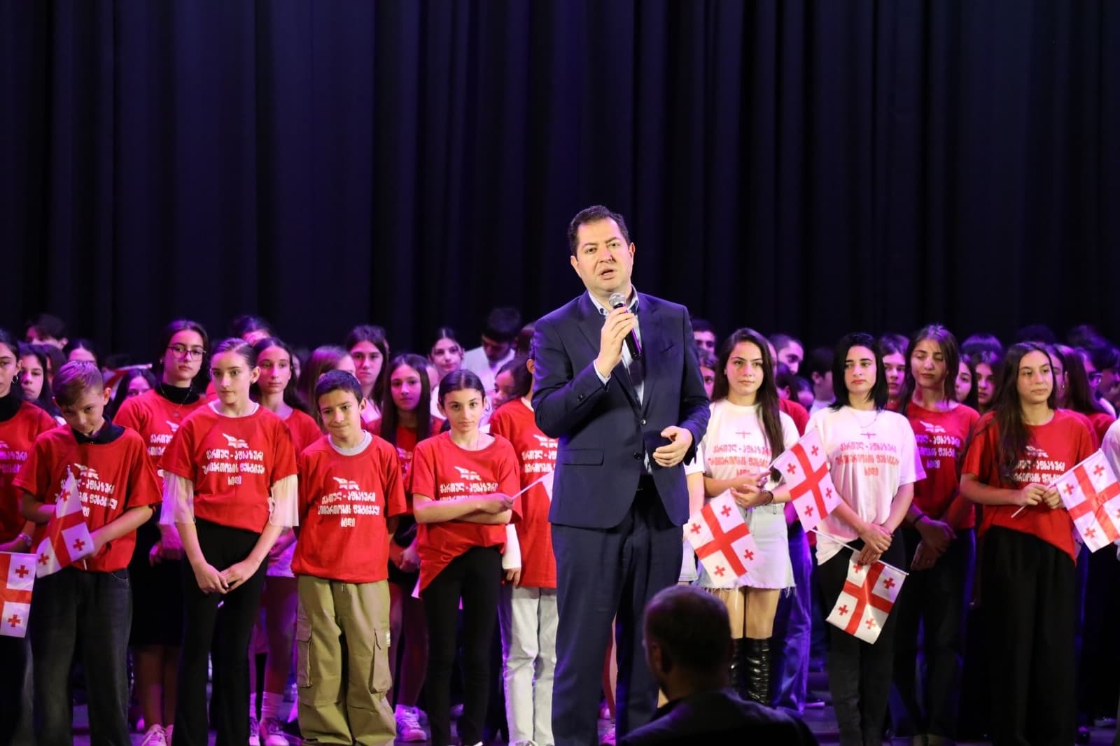 Frontnews image description