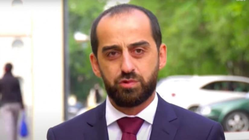 ადვოკატი - გამოცხადდება სასამართლოში თვითონ და გადაწყვეტს, დააფიქსირებს თუ არა თავის პოზიციას