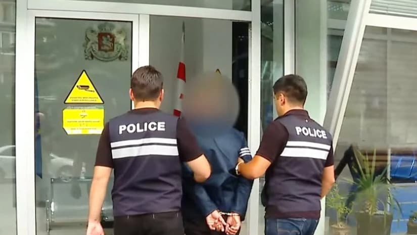 ჯანმრთელობის განზრახ მძიმე დაზიანების ბრალდებით თბილისში წარსულში ნასამართლევი პირი დააკავეს