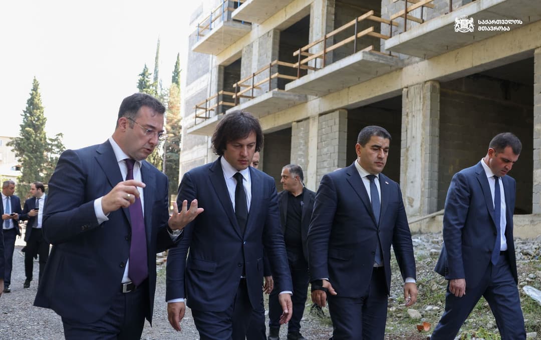 ირაკლი კობახიძე გურჯაანში კულინარიული კოლეჯის მშენებლობის პროცესს გაეცნო