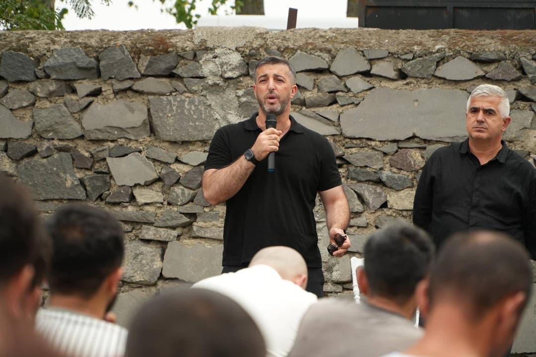 ჯეიჰუნ მუჰამედალი - სუსის მიერ შექმნილი თაღლითური პარტია ცდილობს ხალხის შეცდომაში შეყვანას, ნუ მიიღებთ მონაწილეობას რუსულ სპეცოპერაციაში