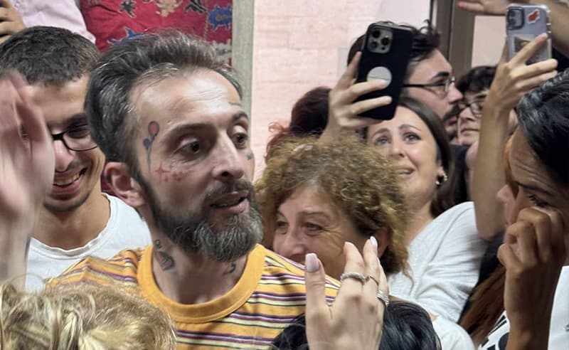 Frontnews image description