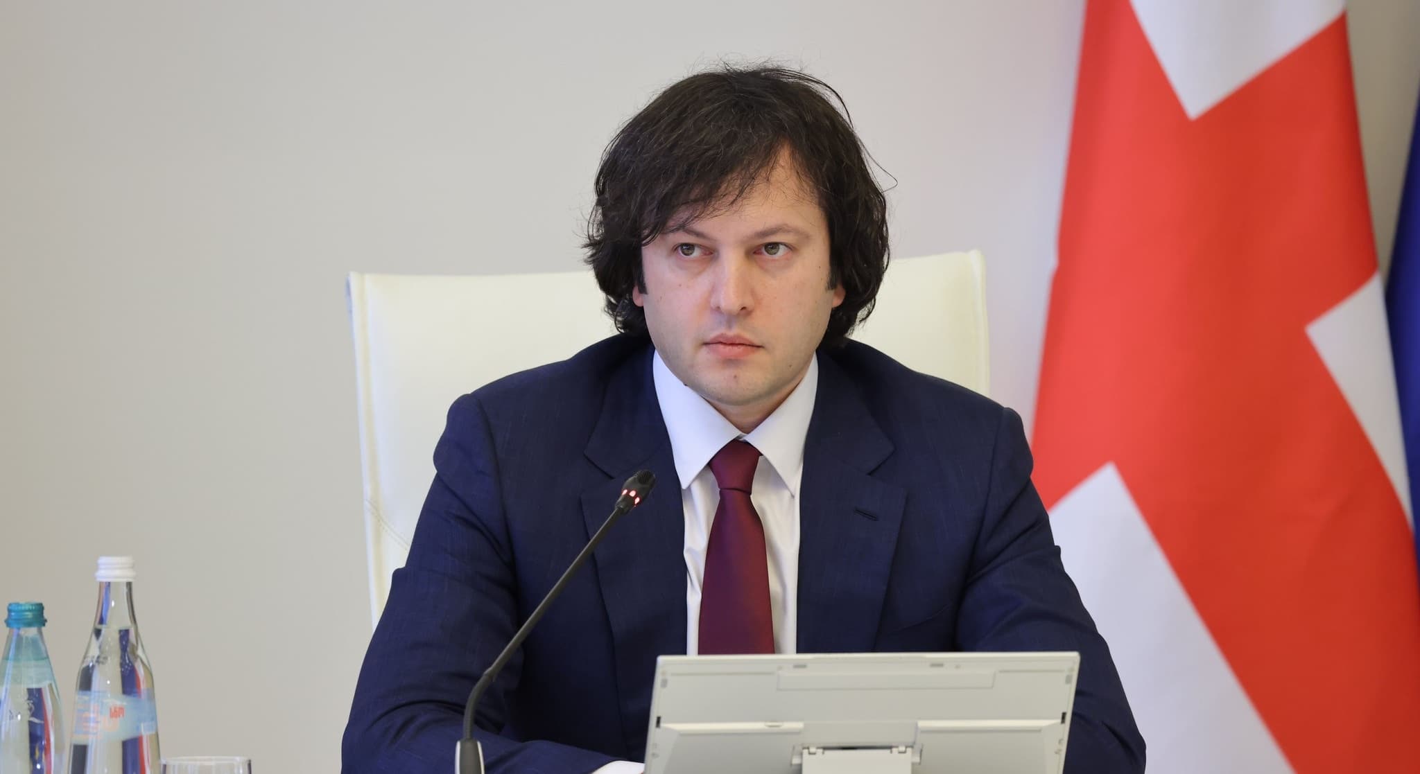 Frontnews image description