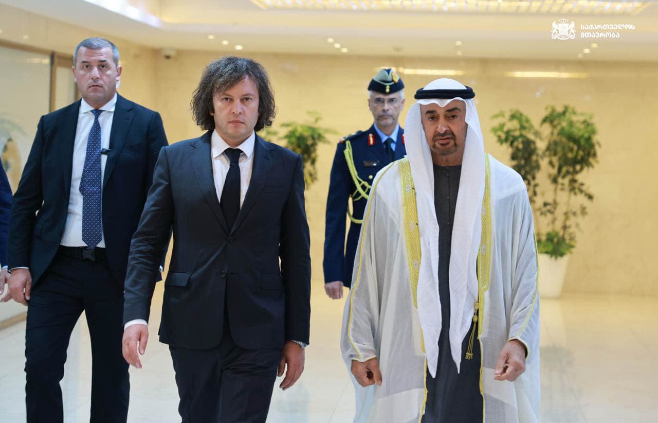 Frontnews image description