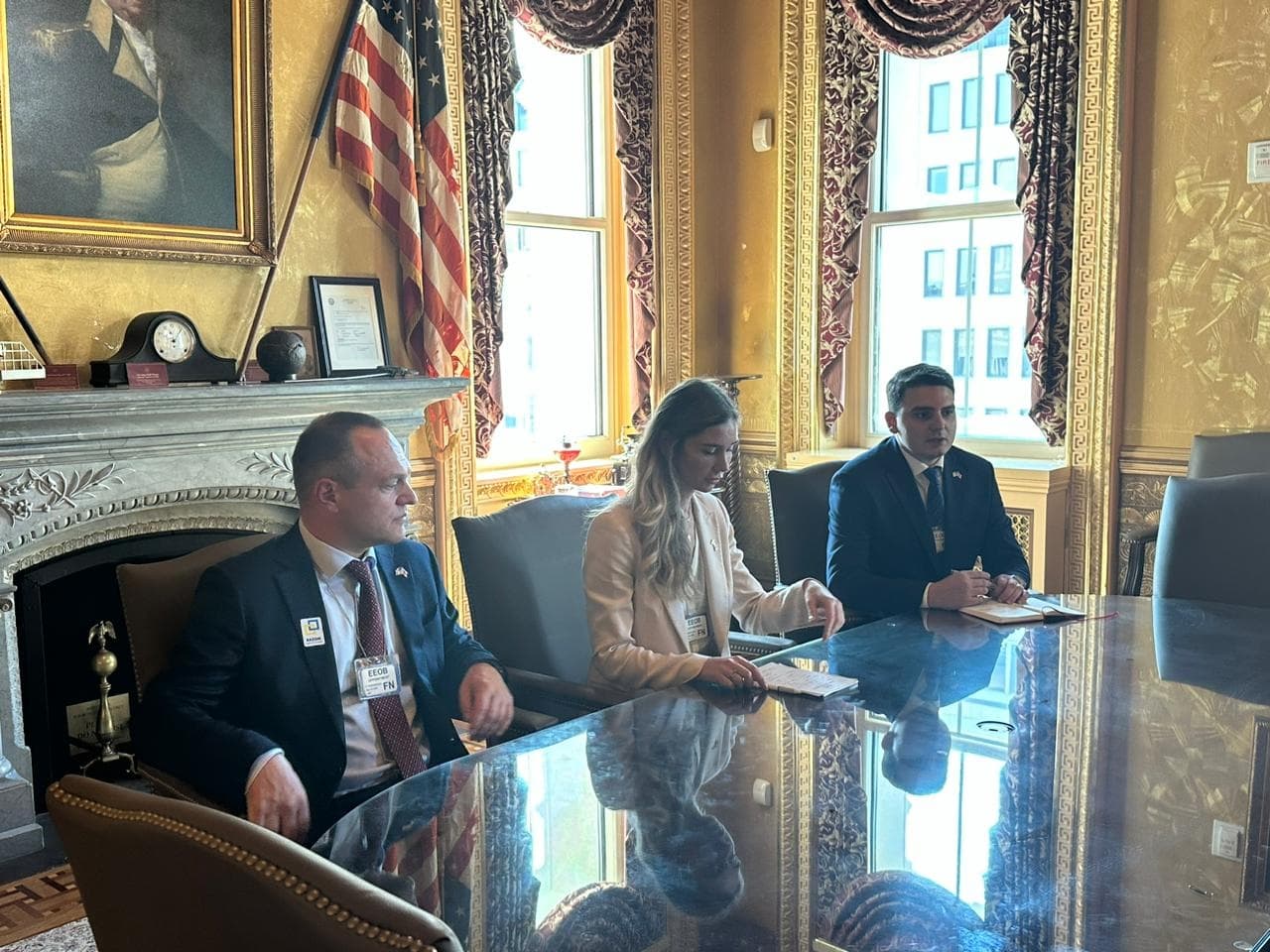 Frontnews image description