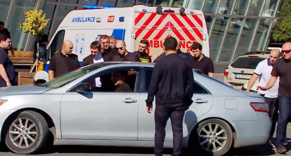 The suspect was detained on the spot without reported casualties