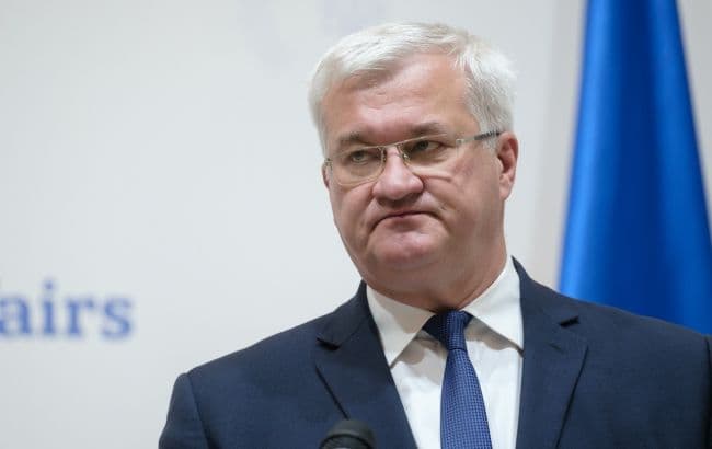 Ukraine’s FM to Hungarian counterpart: ‘we see your Gov’t’s hypocrisy and moral degradation”