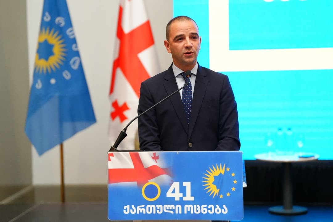 Ruling party Batumi mayoral candidate Tsintsadze pledges support for local artists