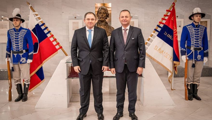 ნიკოლოზ სამხარაძე ბრატისლავაში სლოვაკ კოლეგას შეხვდა