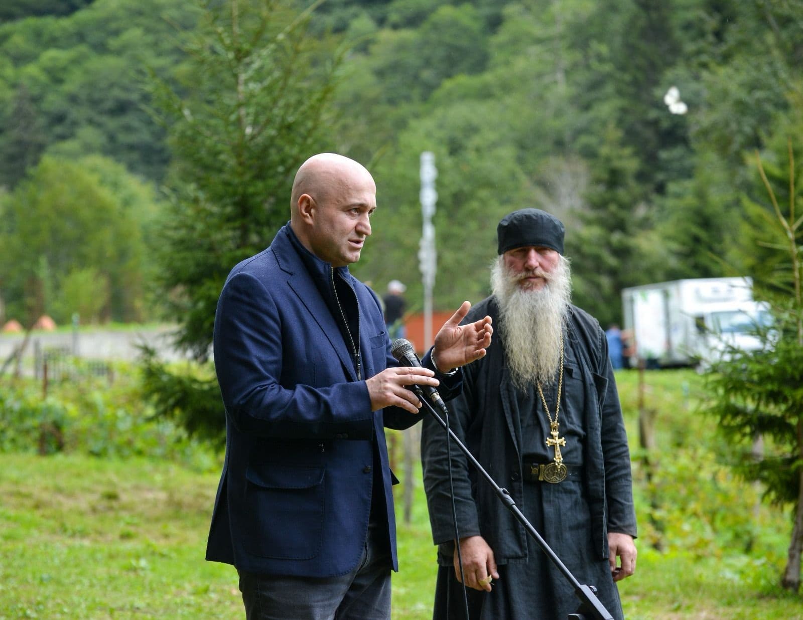 Frontnews image description